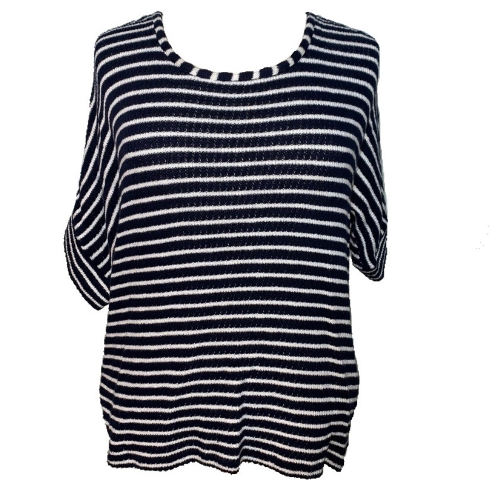 Limited dark navy/white sweater